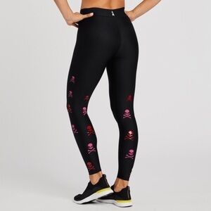 ULTRACOR x SoulCycle Scatter Skull Leggings Size Medium Women’s workout pants